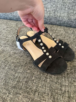 Caprice leather women's sandals size 40, black