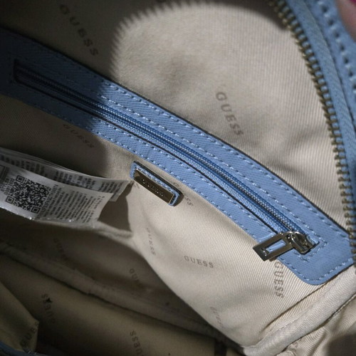 Guess backpack like new, small size 26×20, turquoise