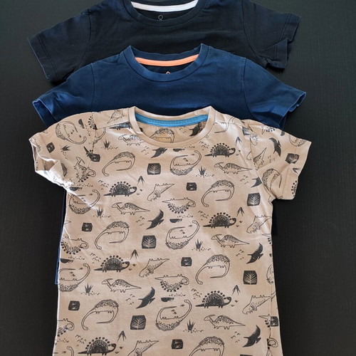 Summer sets for boys 2-3 years like new, cotton, pack of 4 with 3 Mothercare t-shirts gift