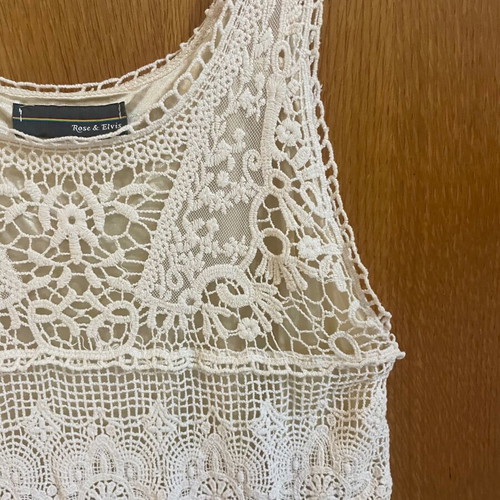 Rose & Elvis lace and tulle dress cream size S/M like new