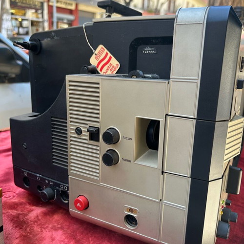 Eumig RS3000 rare Super 8 projector with built-in screen like new