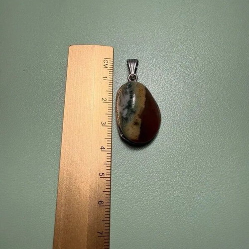 Handmade vintage pendant with 950 silver and semiprecious stone