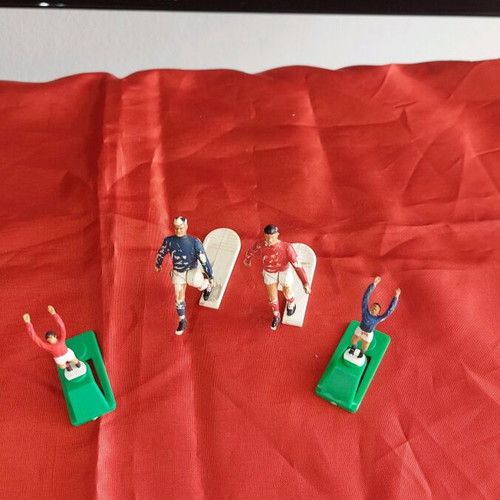 Subbuteo used players for throw-ins and corners