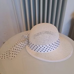 Hat like new, size 55