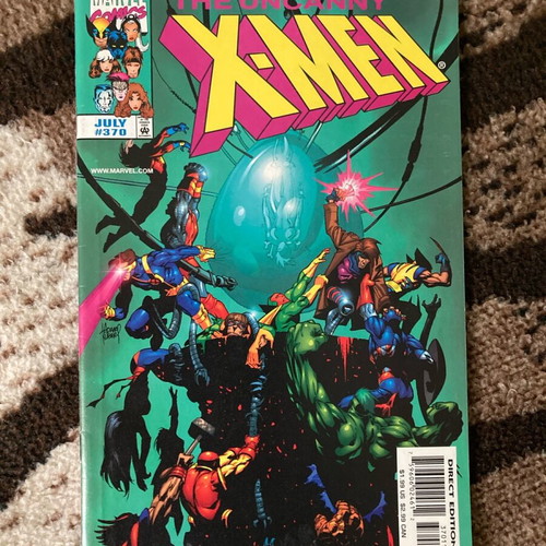The Uncanny X-Men #370 used with 1999 ultra rare card