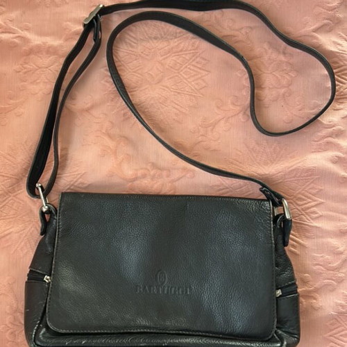Bartuggi leather crossbody bag used, black