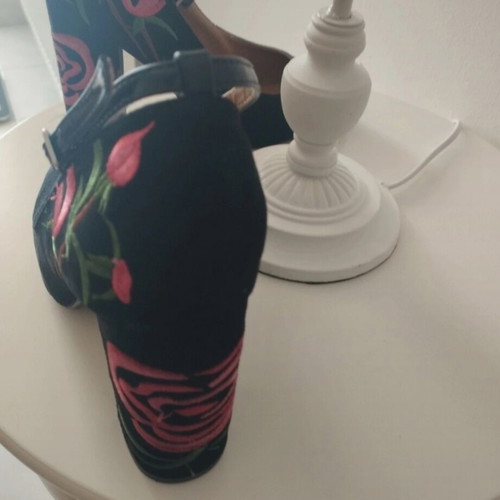 Mariamare satin pumps with embroidery and ankle strap, like new, leather
