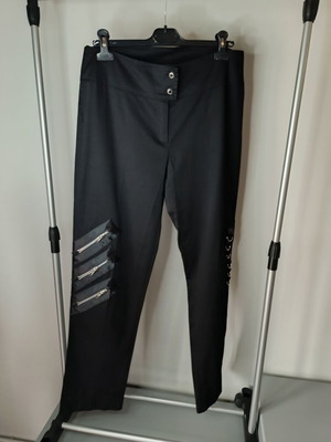 Black pants with zipper and cord like new