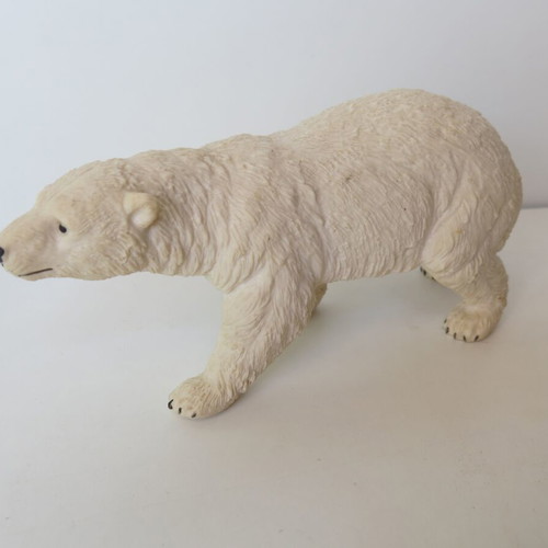 AAA Polar Bear Figurine like new