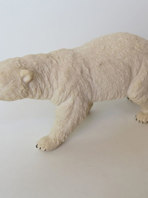 AAA Polar Bear Figurine like new
