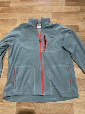 Columbia men's Polartec fleece jacket like new, size M, gray