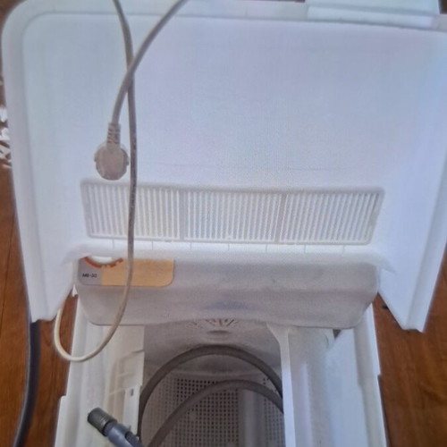 Mini washing machine like new, portable with programs