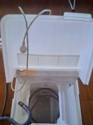 Mini washing machine like new, portable with programs
