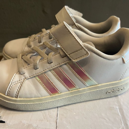 Adidas Grand Court 2.0 ν.33 σαν καινούργιο, λευκό με ροζ ιριδίζον