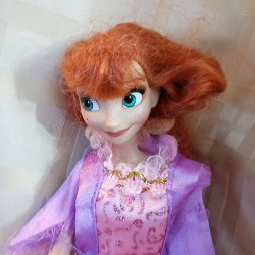Disney Frozen Anna doll used