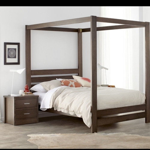 Double bed with canopy made of walnut wood like new 1.20x2.00m