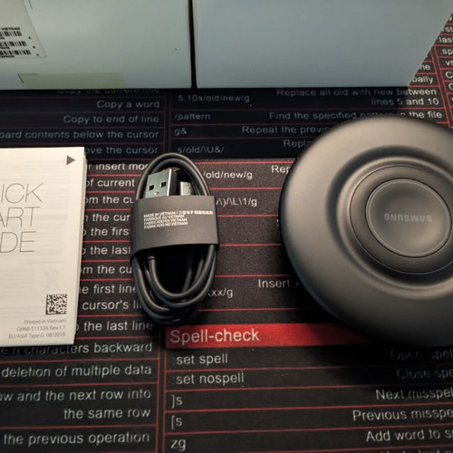Samsung EP-P3105 Wireless Charger Qi Pad like new, black