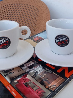 Σετ πορσελάνινα φλιτζάνια εσπρέσο Caffè Vergnano 1882 μεταχειρισμένα, 2 φλιτζάνια με πιατάκια