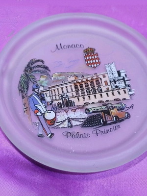 Decorative Monaco Ashtray like new