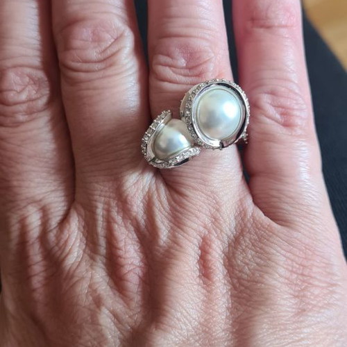 Swarovski ring size 52 used in excellent condition