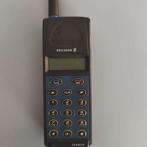 Ericsson GA628 vintage cell phone used, collectible piece