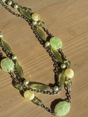 Necklace Fwo Bijou like new, green