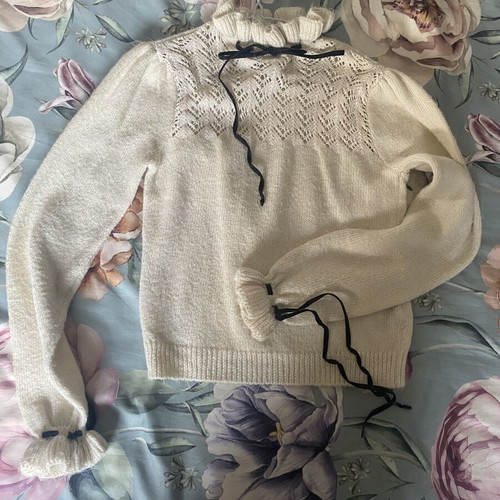 Zara beige sweater, XS