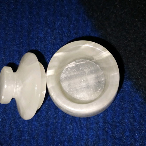 Alabaster jewelry box used, very small with minor defect