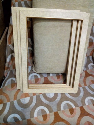 Modern beige picture frames with gold inner frame, like new, set of 3