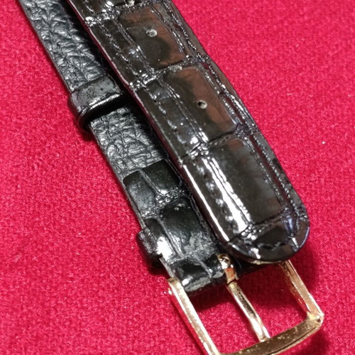 Vintage watch used, non-working for repair
