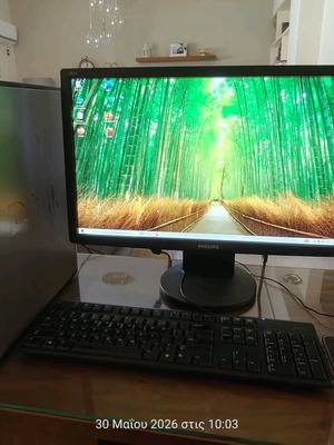 Dell desktop computer set with Philips 221V monitor, SSD + HDD, Windows 10 & Office