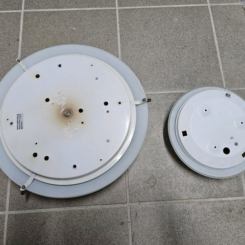Ceiling lights like new, set of two