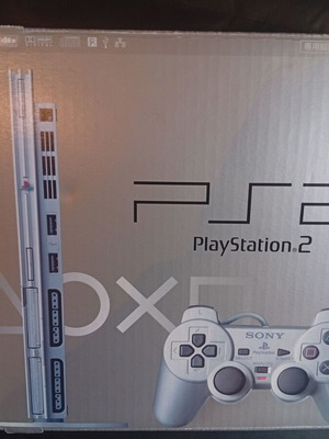 PlayStation 2 Slim ιαπωνική συλλεκτική έκδοση σαν καινούργιο με παρελκόμενα