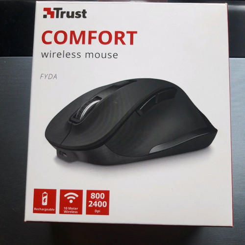 Trust Fyda Rechargeable Wireless Ergonomic Mouse Black new