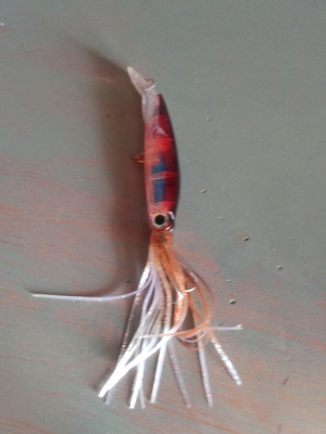 Spinning octopus lure with one hair