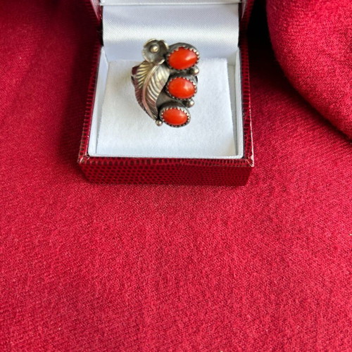 Vintage silver ring with natural coral like new