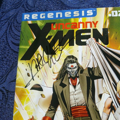Uncanny X-Men #2 Marvel Comics like new with artist and writer signature