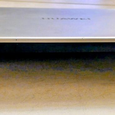 Huawei MateBook D15 15.6" laptop like new, Ryzen 5, 8GB, 256GB SSD, Windows 10