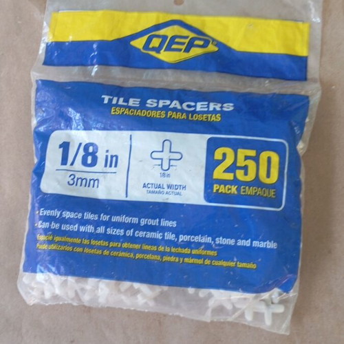 Tile spacers new, plastic for uniform tile placement