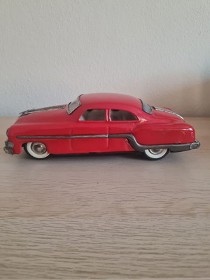 1950's Pontiac 1:18 tin car with friction mechanism, like new