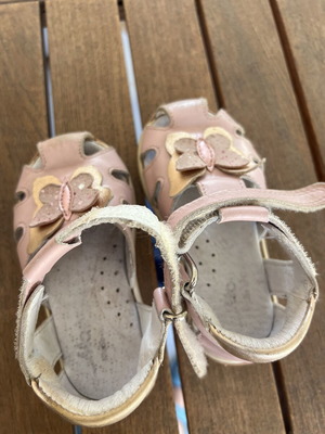 Mouger leather sandals with butterfly, size 20, pink