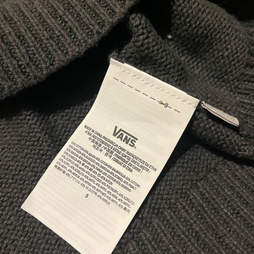 Vans knitted sweater like new, size M, black and gray