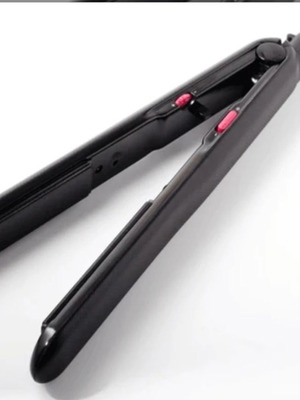 Hair straightener slightly used