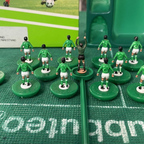 Subbuteo vintage team ref 63393 N.Ireland Germany 2nd Plymouth Naestvad