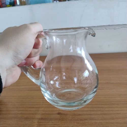 Glass water pitcher like new