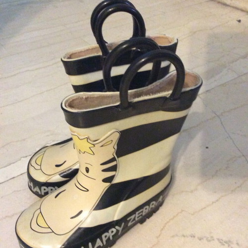 Boys' rain boots used, size 21