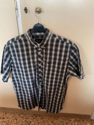 Fred Perry shirt like new, size Large, blue