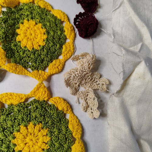 Vintage knitted crafts and embroidery used, assorted pieces