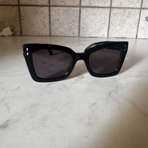Isabel Marant sunglasses like new, black acetate frame, square shape
