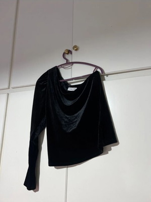 Mango velvet blouse like new, black, size M